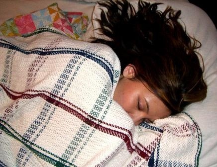 azgin komsum bana tecavuz etti